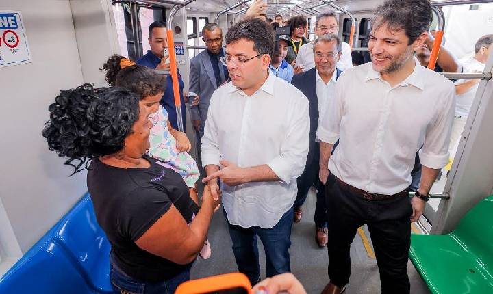 Rafael Fonteles entrega mais uma estação do Metrô de Teresina