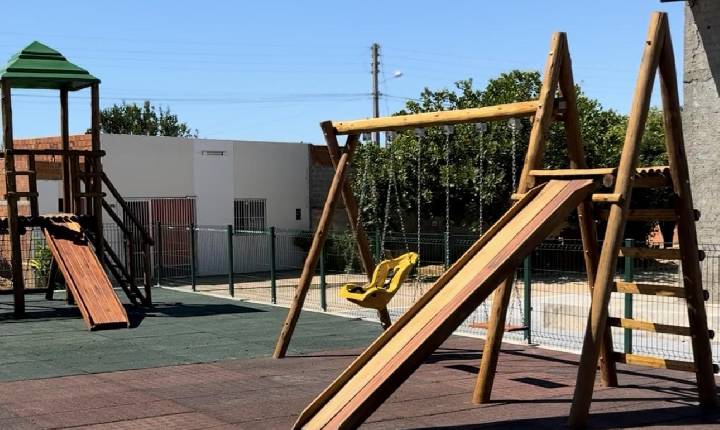 Rafael Fonteles inaugura asfalto, praça e brinquedopraça em Agricolândia nesta quarta (3)