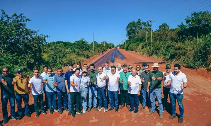 Rafael Fonteles monitora obras de pavimentação no município de Uruçuí