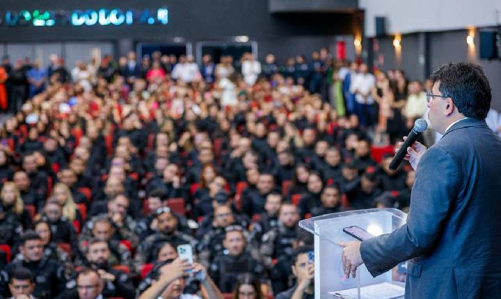 Rafael Fonteles realiza maior nomeação da história da Polícia Penal