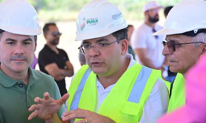 Rafael Fonteles vistoria obras do Parque de Eventos em Ribeiro Gonçalves