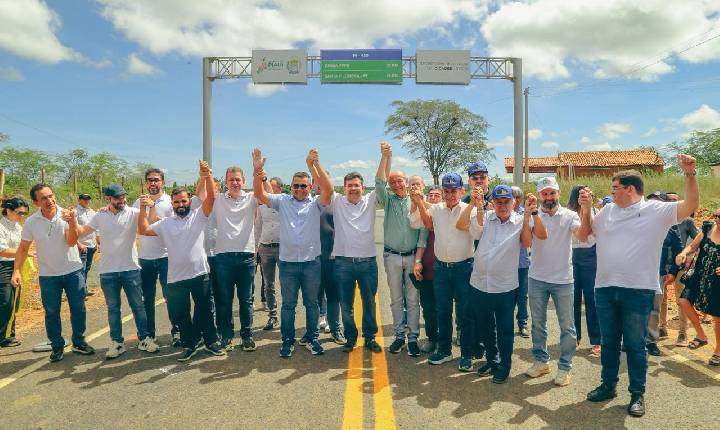 Rafael inaugura pavimentação da PI-459 e fortalece ligação entre Piauí e Pernambuco