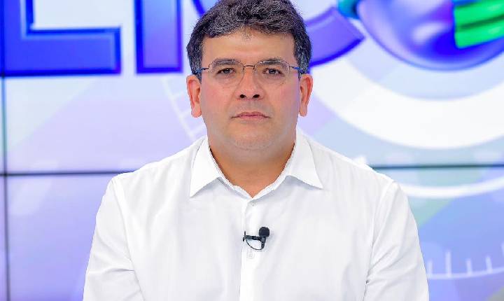 Rafael inicia campanha nos primeiros minutos deste domingo (16) com adesivaço