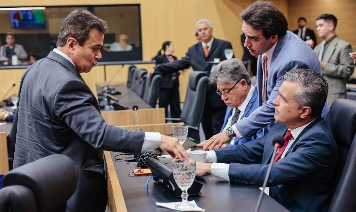 Reestruturação dos cargos de confiança o TJ-PI é lida no Plenário da Alepi