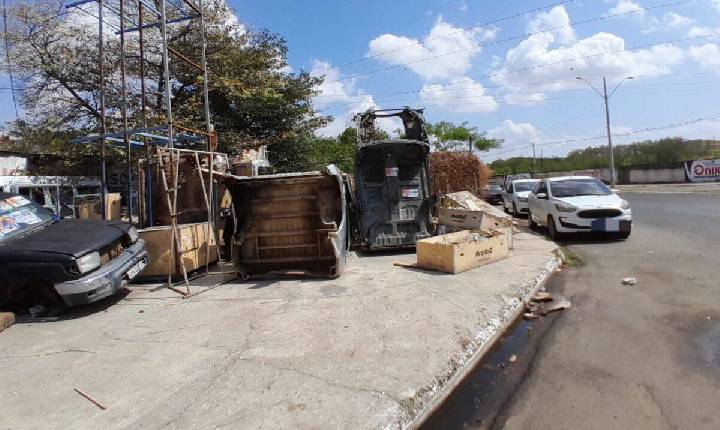 SDU Sul faz operação para coibir obstrução de calçadas e vias públicas na Av. Maranhão