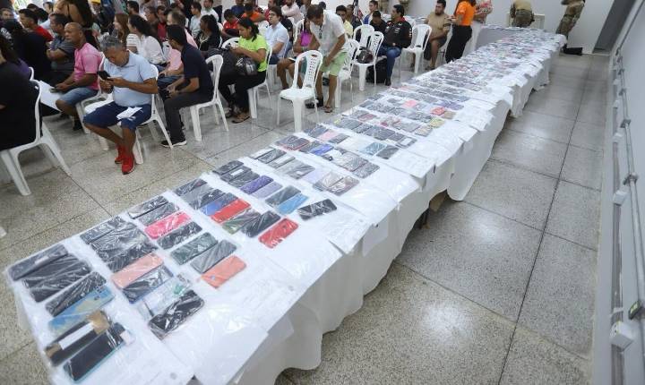 Secretaria de Segurança entrega 153 celulares recuperados nesta segunda (11)