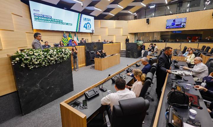 Sessão solene na Alepi homenageia os 40 anos de fundação da Uespi