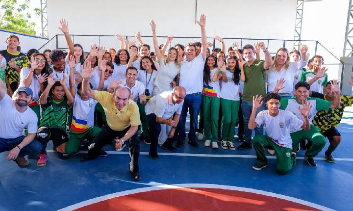 Severo Eulálio participa de inaugurações de obras em Piracuruca