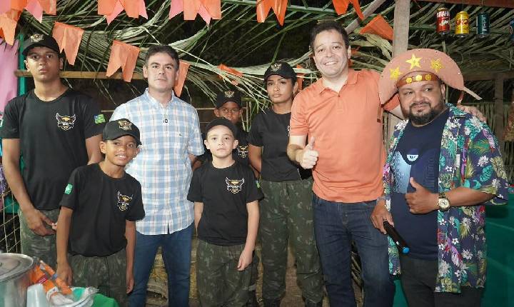 Severo Eulálio prestigia arraiais e apoia cultura popular em Teresina