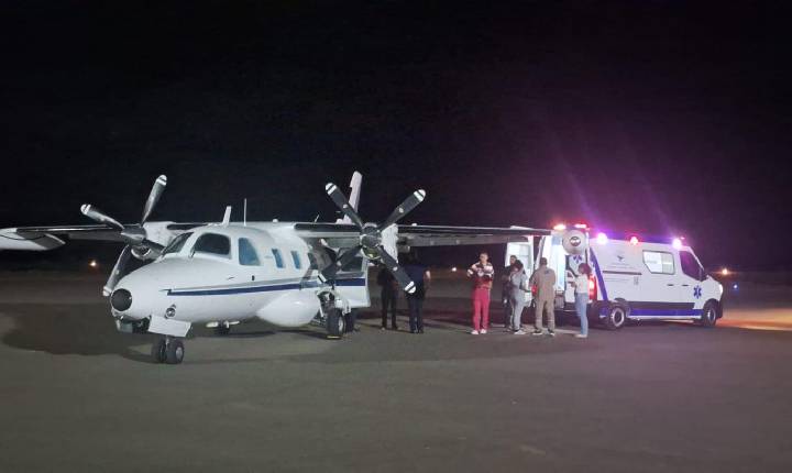 Sinalização noturna da pista permite transferência de paciente em UTI aérea em Uruçuí