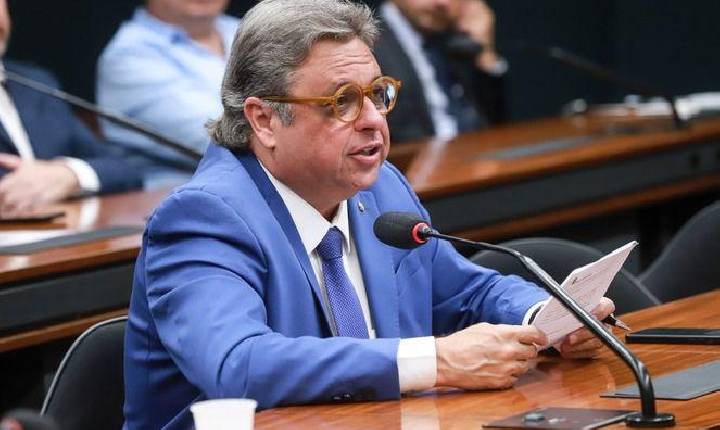 Deputado Júlio Arcoverde é a favor da redução da jornada de trabalho