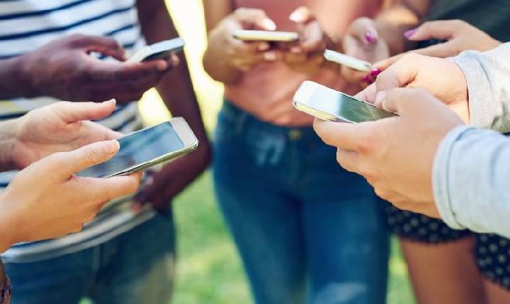 TikTok multado em R$ 153,7 milhões por falhas em dados de adolescentes