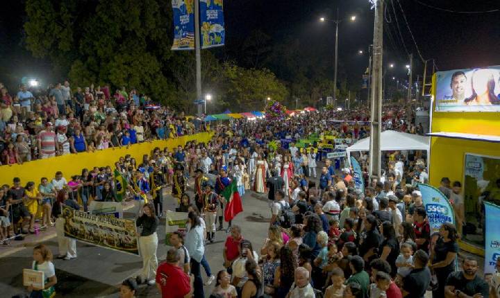 Timon antecipa desfile cívico e reúne mais de 4 mil pessoas na Avenida Piauí