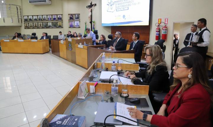 TRE-PI reúne magistradas e magistrados eleitorais em encontro preparatório