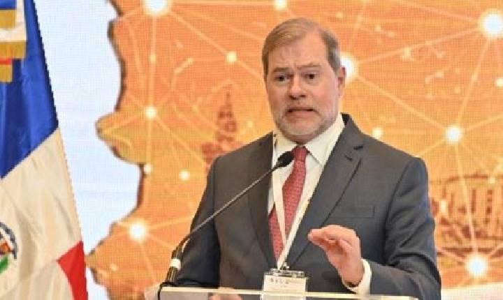 TSE defende integridade do voto e regras rígidas para IA em seminário internacional