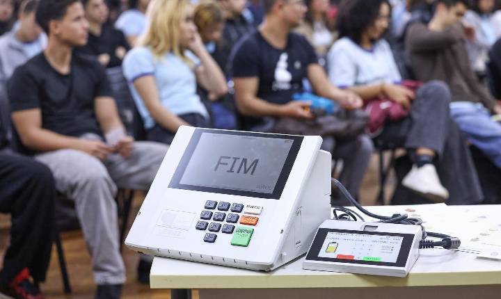 TSE promove exposição “O Caminho do Voto” no Senado nesta quarta-feira (5)
