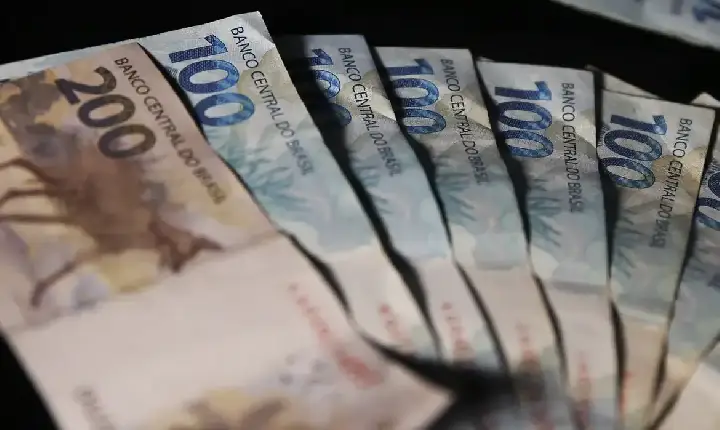 União paga R$ 834,8 milhões em dívidas de estados e municípios