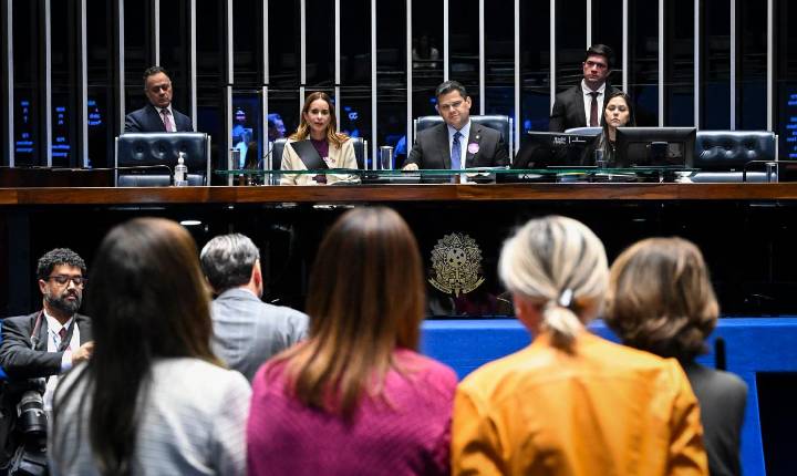 Volta do recesso: 87 vetos trancam a pauta de votações do Congresso