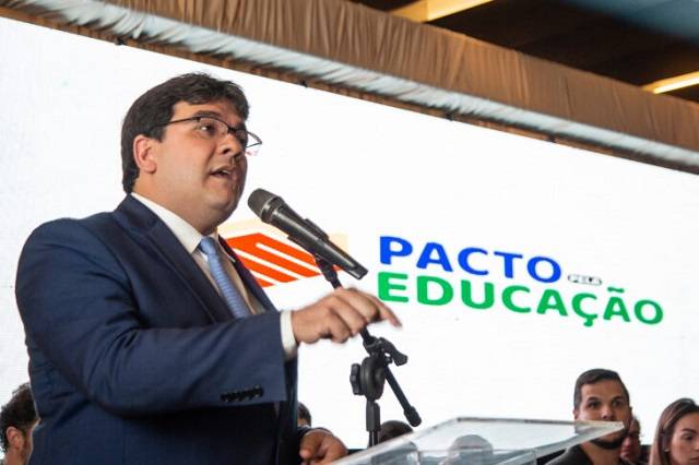 Governador do Piauí, Rafael Fonteles, lança o Pacto pela Educação
