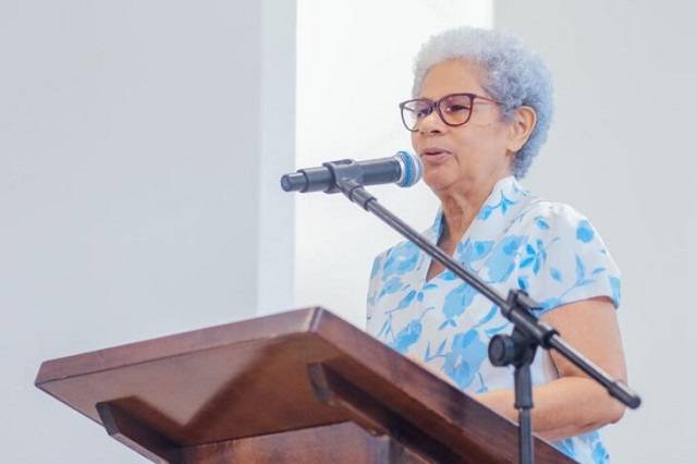 Governadora do Piauí, Regina Sousa, na inauguração do auditório da Sasc