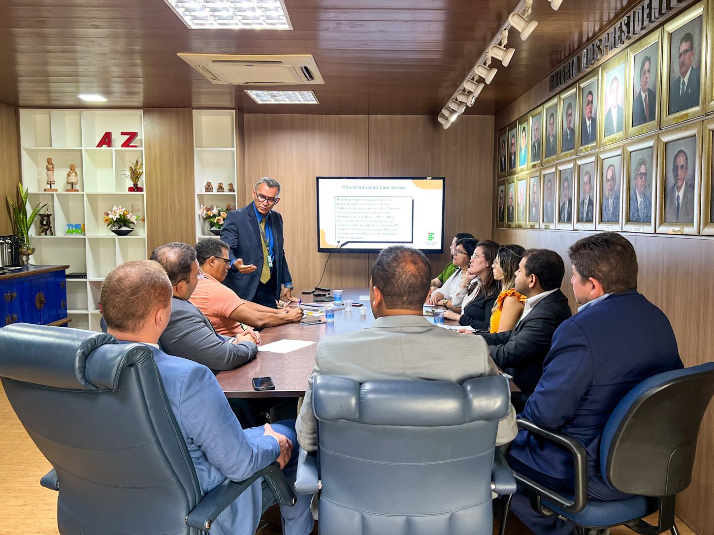 Câmara de Teresina e IFPI avançam em parceria para especialização e mestrado