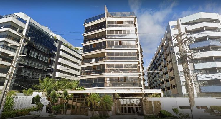 Fernando Collor cumpre pena em regime domiciliar numa cobertura de R$ 9 milhões