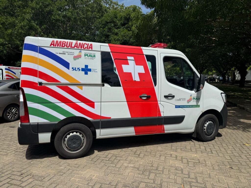 Governador Rafael Fonteles entrega nove ambulâncias para hospitais estaduais