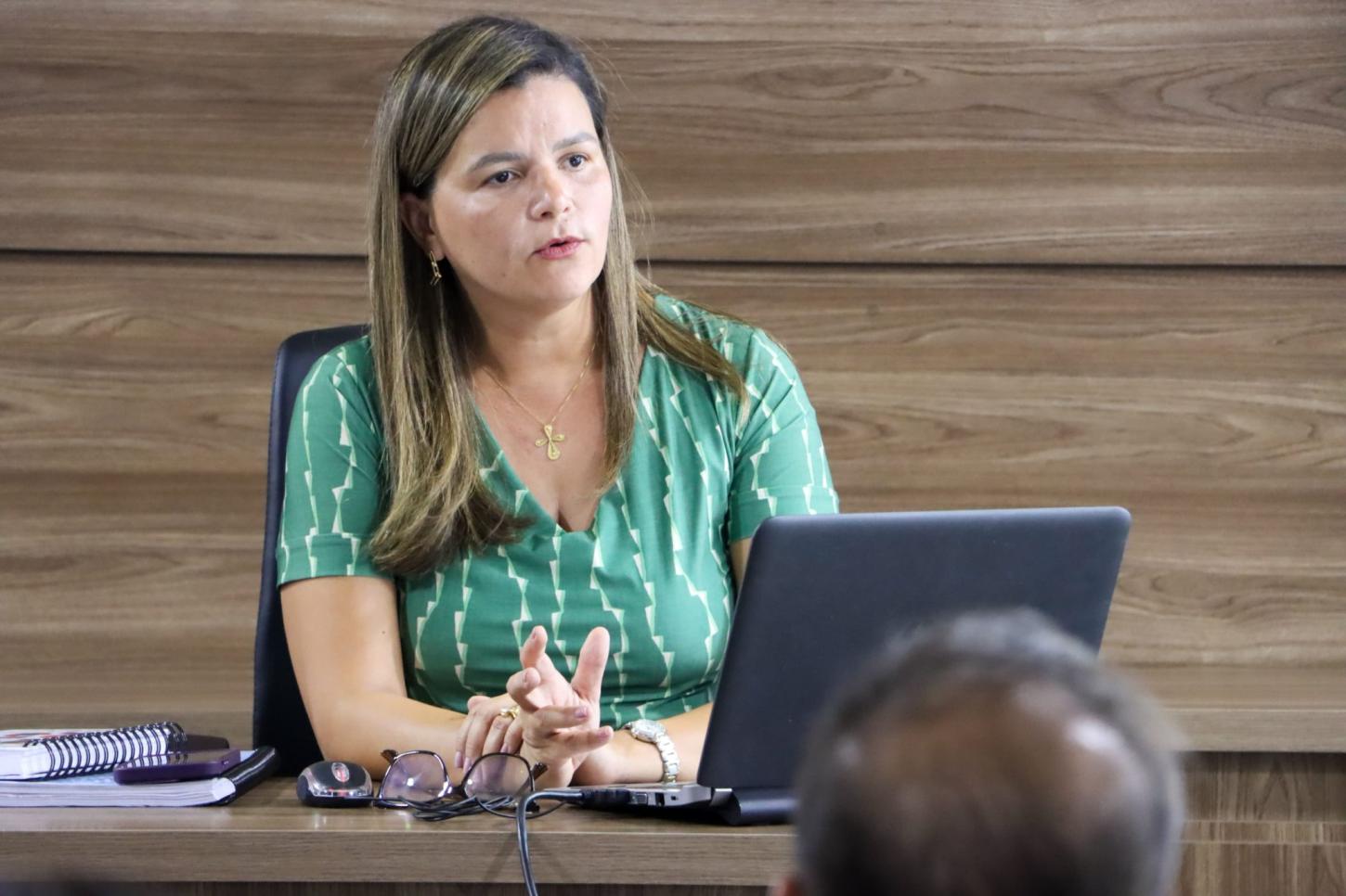 Promotora de Justiça Áurea Madruga recebe título de cidadania piauiense na Alepi