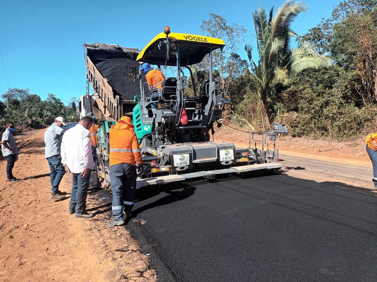 Rodovia PI-391 nos cerrados começa a receber asfalto menos de um mês do início das obras