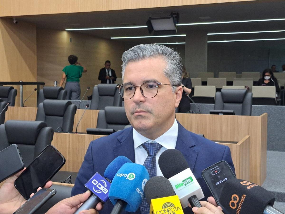 Líder do Governo rebate discurso de Aldo Gil sobre tarifa sobre água de poços: 