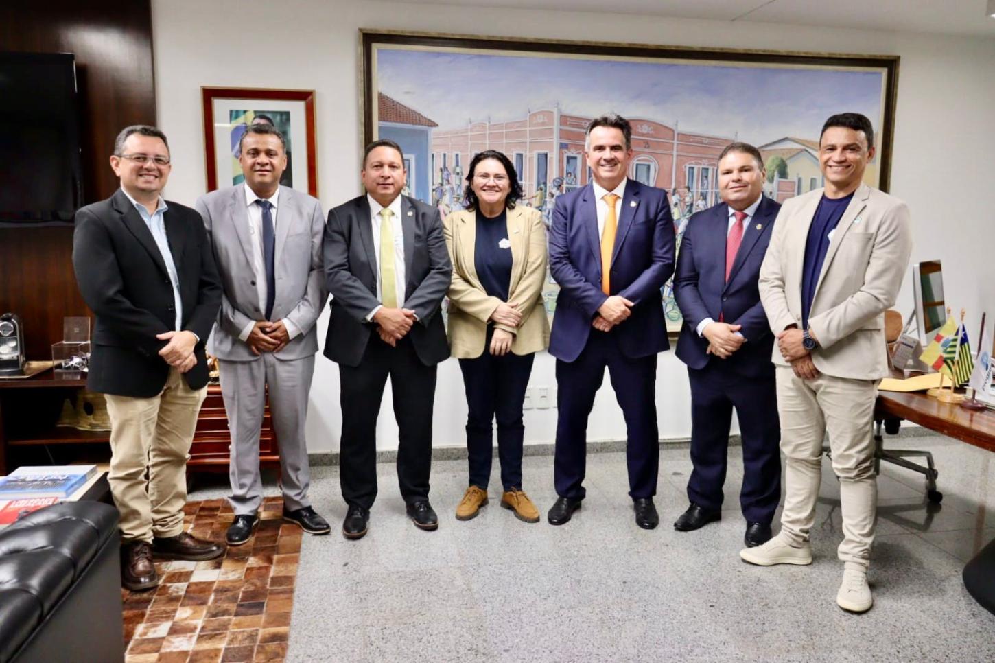 Senador propôs emenda para prefeito garantir disputa à reeleição em 2028