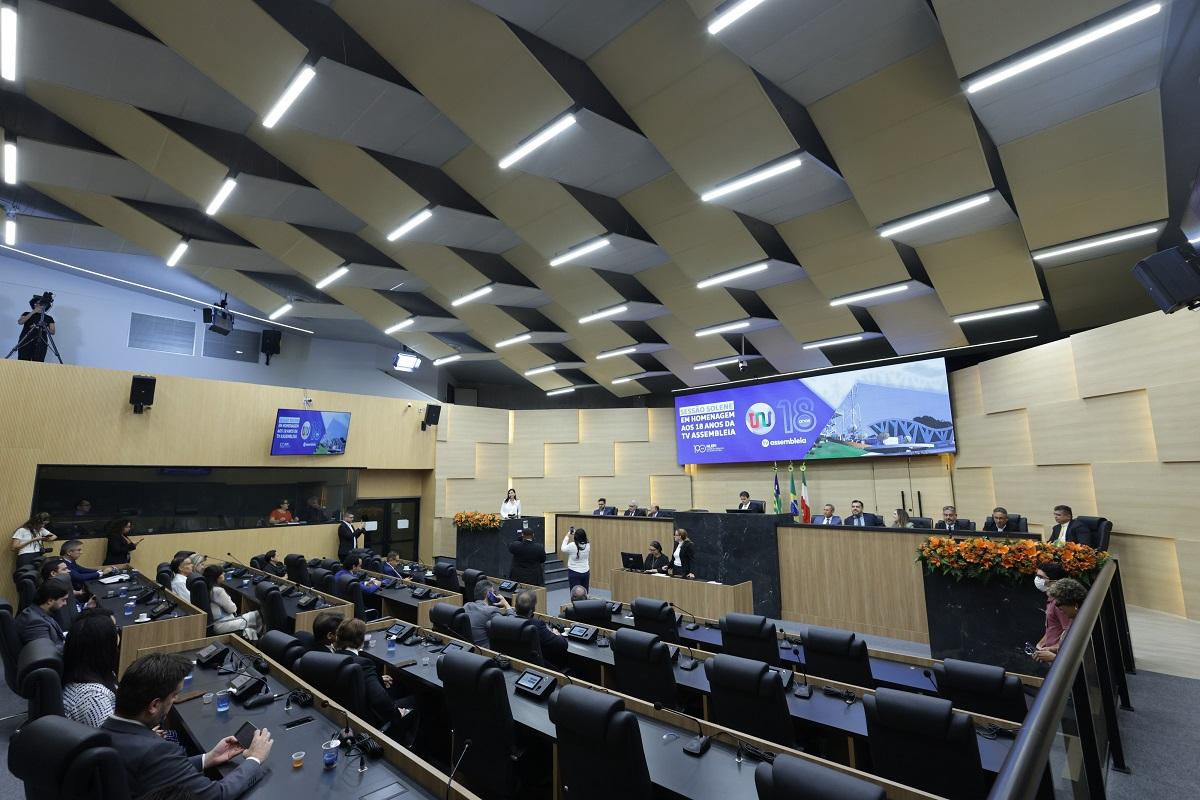 Sessão solene no Plenário da Alepi comemora os 18 anos de fundação da TV Assembleia