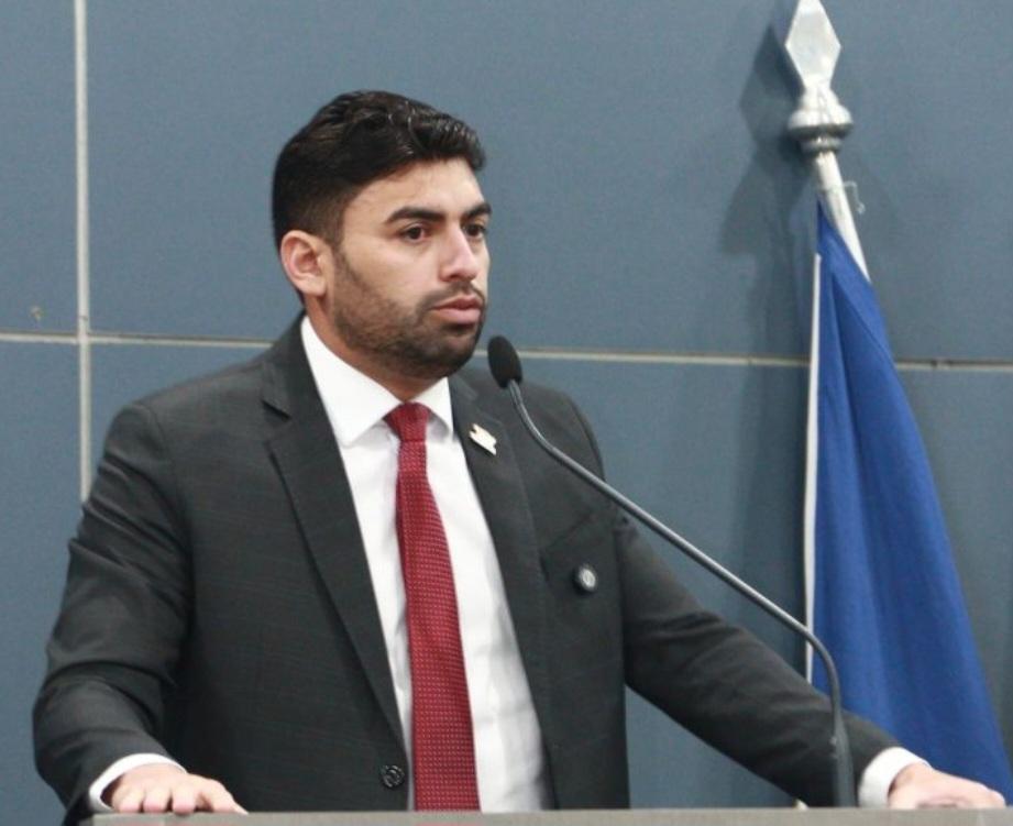 Vereador quer garantir respeito à liberdade religiosa de concurseiros e estudantes