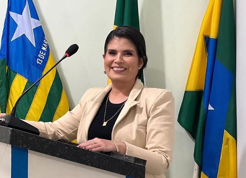 Vereadora Professora Mendes morre após dez cirurgias no intestino em hospital particular