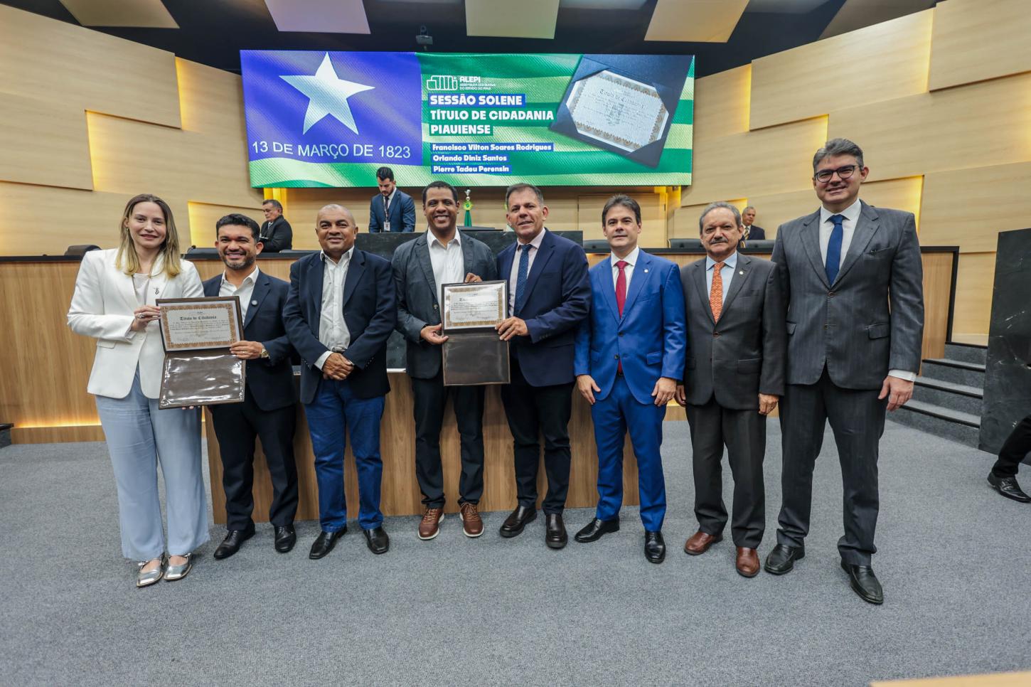 Assembleia Legislativa homenageia empreendedores da educação com cidadania piauiense