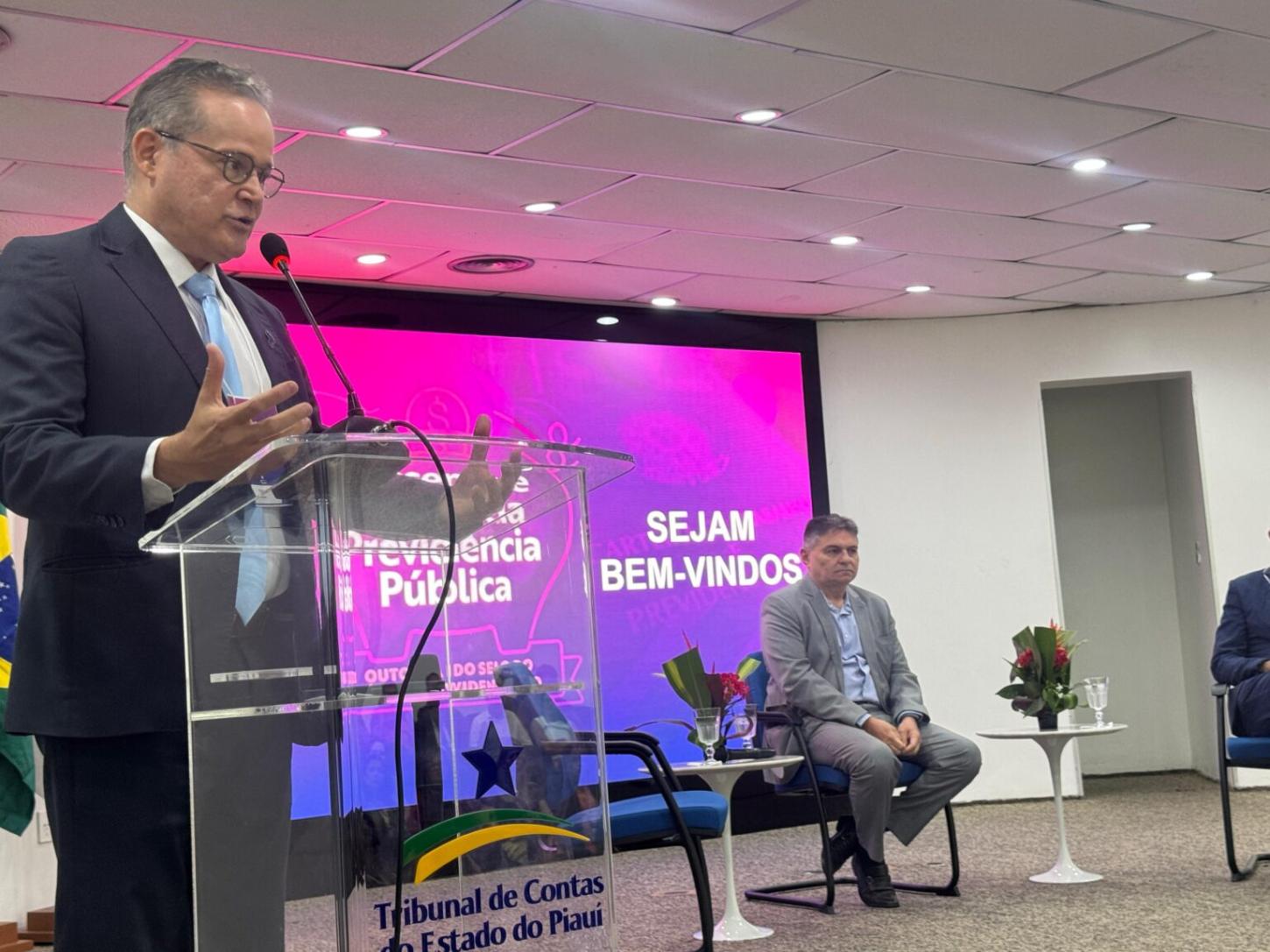 PiauíPrev recebe três selos Diamante do TCE-PI em reconhecimento à eficiência da gestão