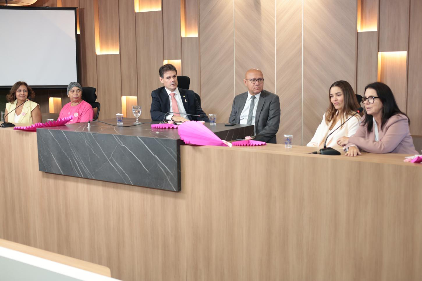 Assembleia Legislativa promove roda de conversa sobre prevenção ao câncer de mama