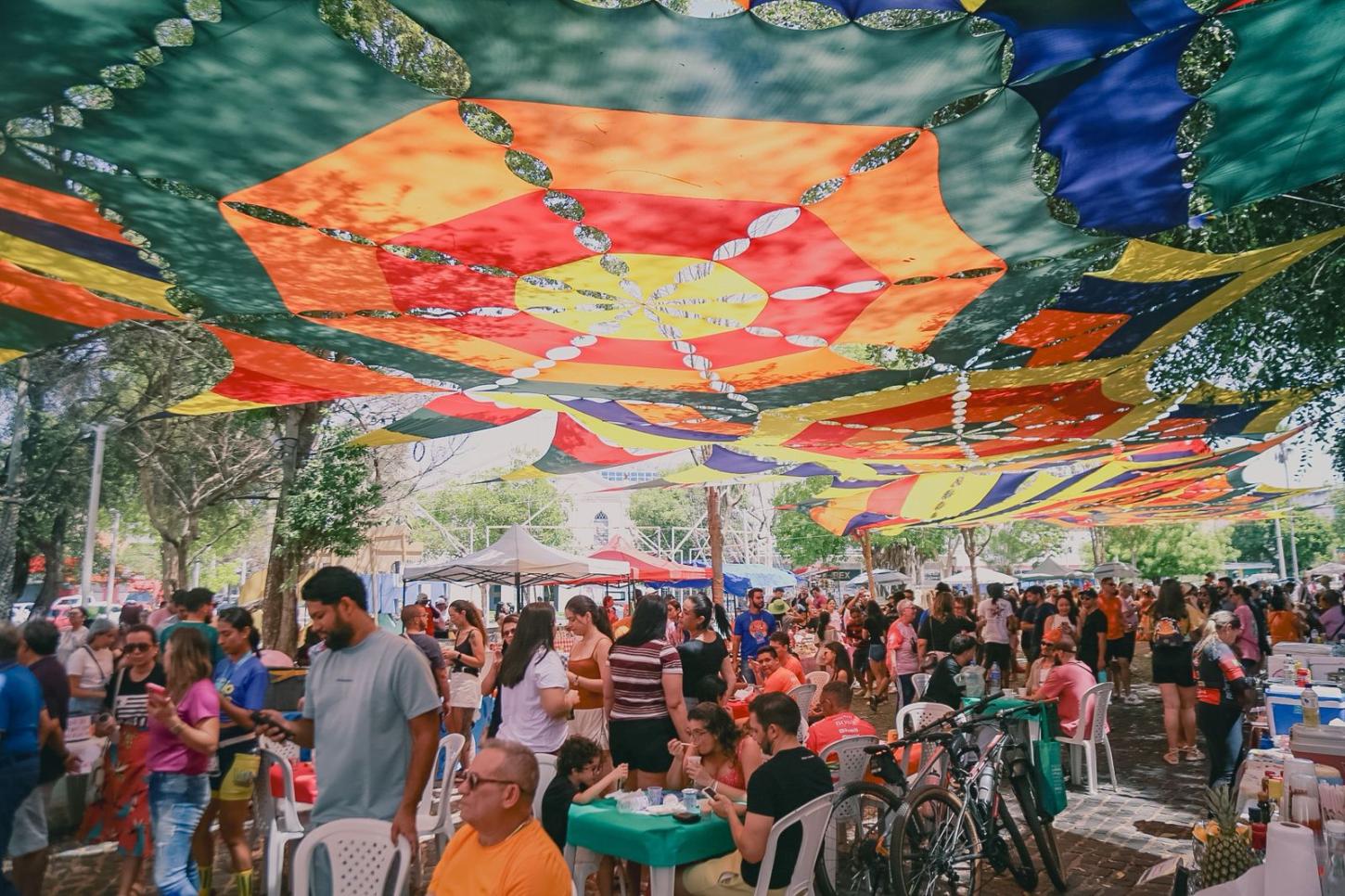Feira na Praça abre programação do Dia do Piauí e movimenta o Centro de Teresina