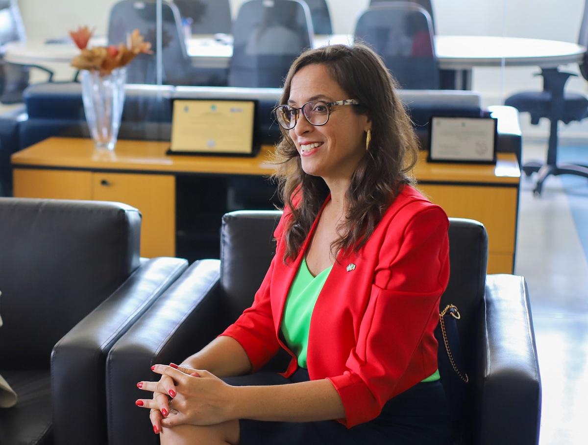 Cônsul da Argentina no Recife, Julieta Grande, visita a Assembleia Legislativa nesta quinta-feira