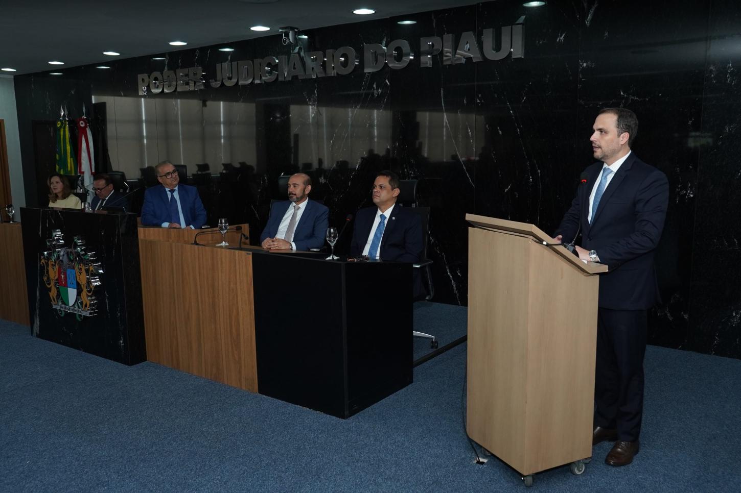 Desembargador Mário Basílio de Melo toma posse no Tribunal de Justiça do Piauí