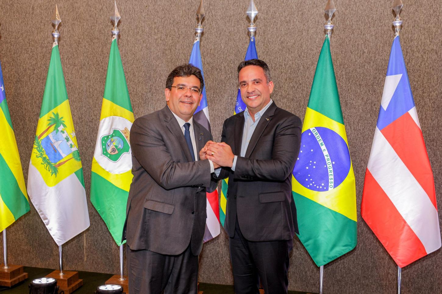 Rafael Fonteles passa a presidência do Consórcio Nordeste ao governador de Alagoas, Paulo Dantas