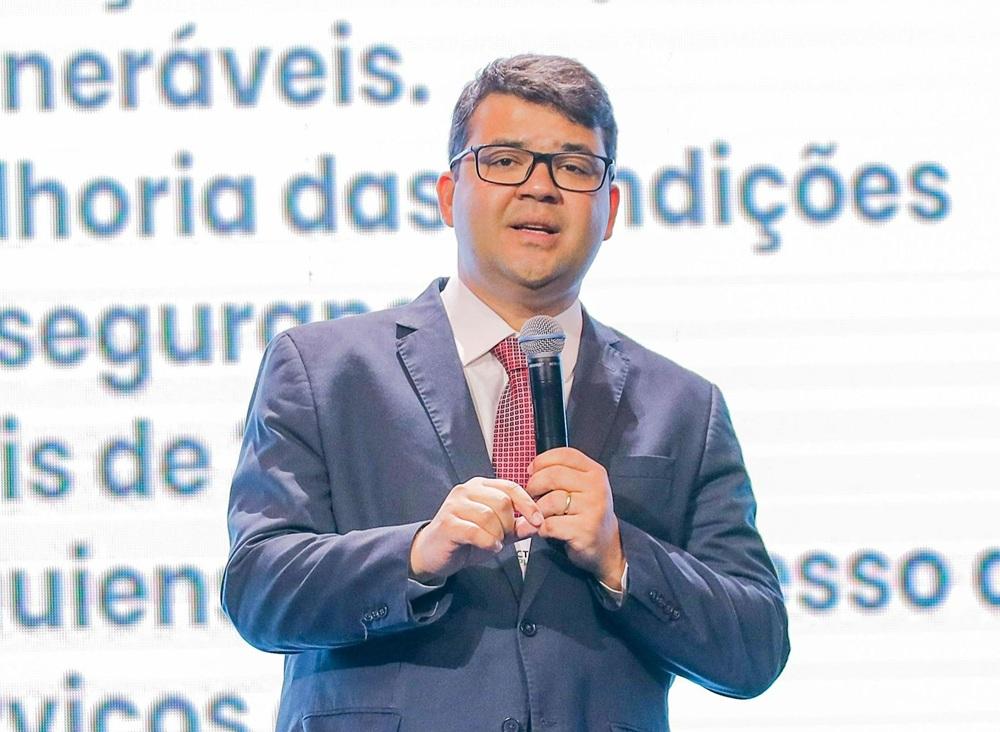 Secretário defende penas mais duras e que acusado de feminicídio responda processo na prisão