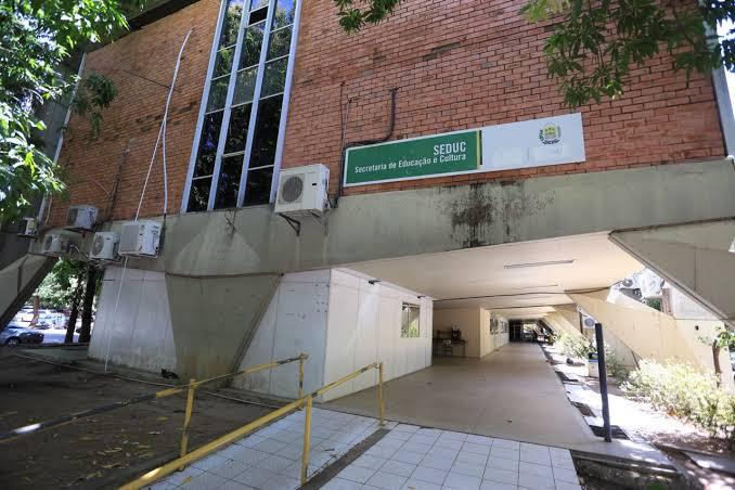 TCE-PI recomenda aprimoramento da governança e da fiscalização contratual na Seduc