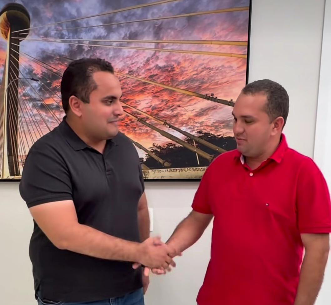 Prefeito consegue mais 30 mil metros quadrados de asfalto para Simplício Mendes