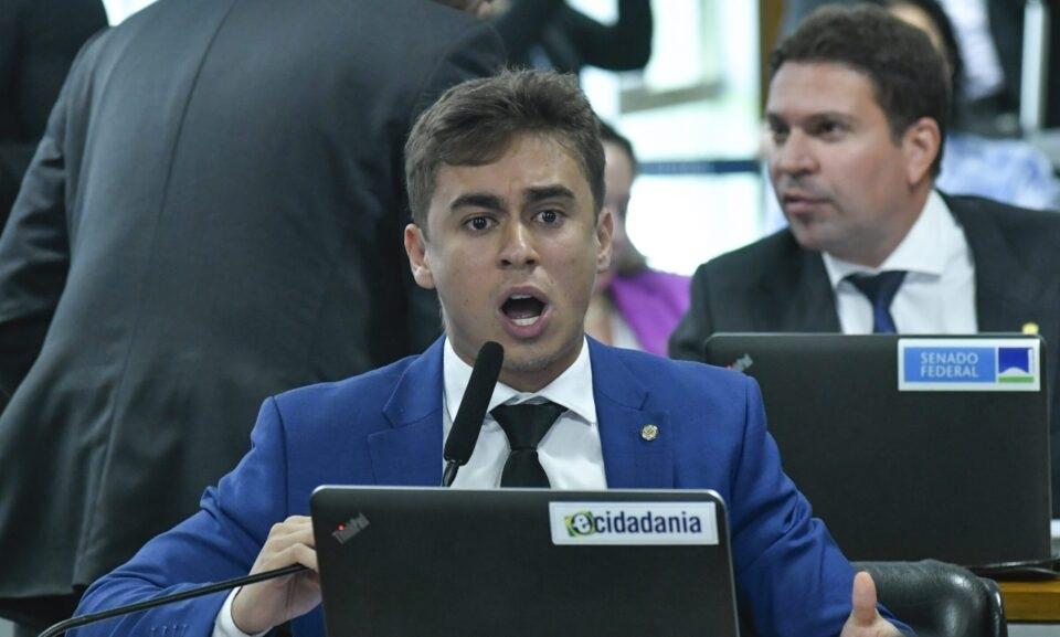 PSOL aciona PGR contra Nikolas após postagem de montagem de Lula sendo capturado pelos EUA