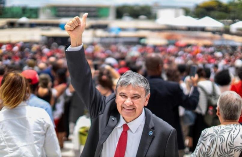 Wellington Dias defende a democracia como um valor fundamental