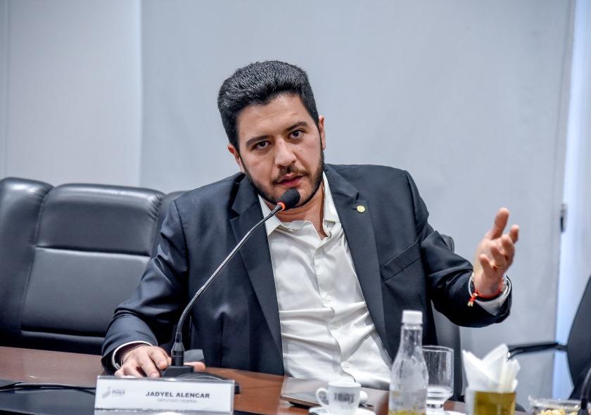 Deputado Jadyel Alencar assume a presidência da Comissão de Desenvolvimento Econômico