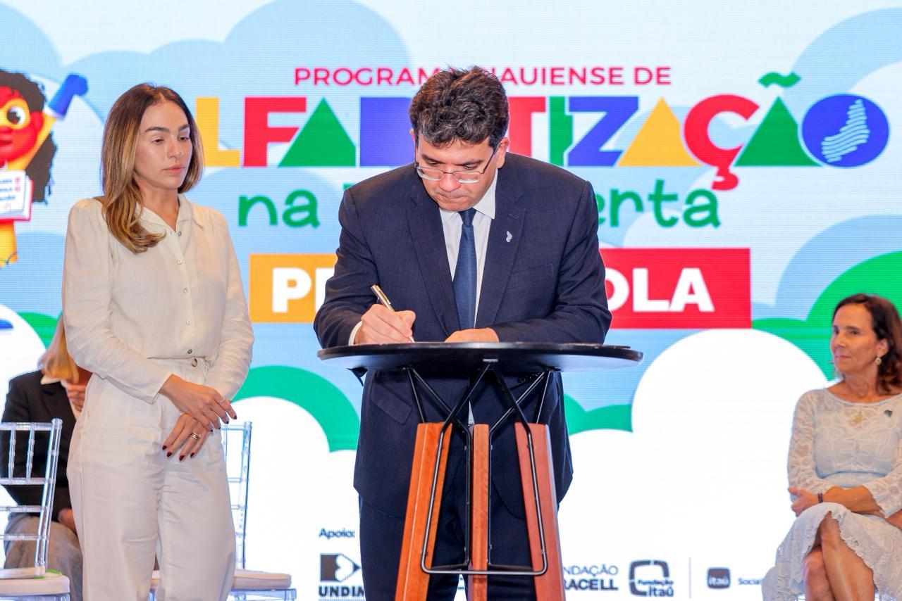 Governo e municípios unidos pela alfabetização de crianças na idade certa