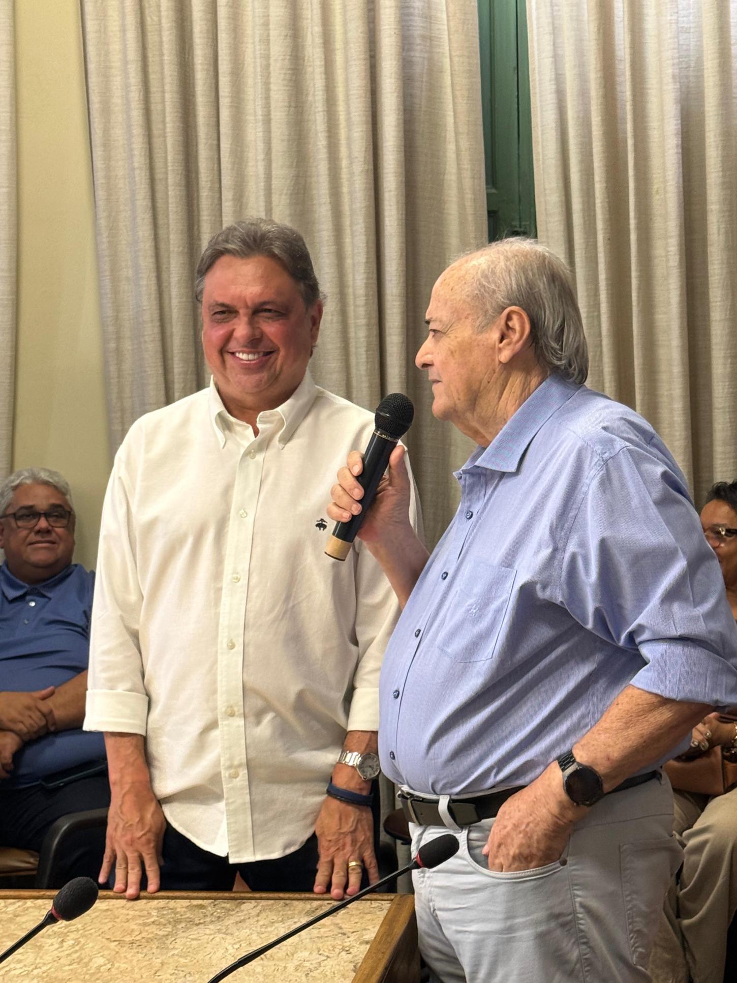 Júlio Arcoverde retorna ao mandato na Câmara dos Deputados