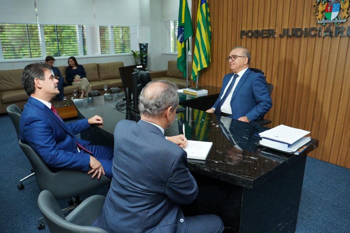 TJPI fortalece parceria institucional com a Assembleia Legislativa do Piauí